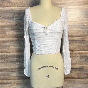 Hollister Eyelet Peasant Top EUC